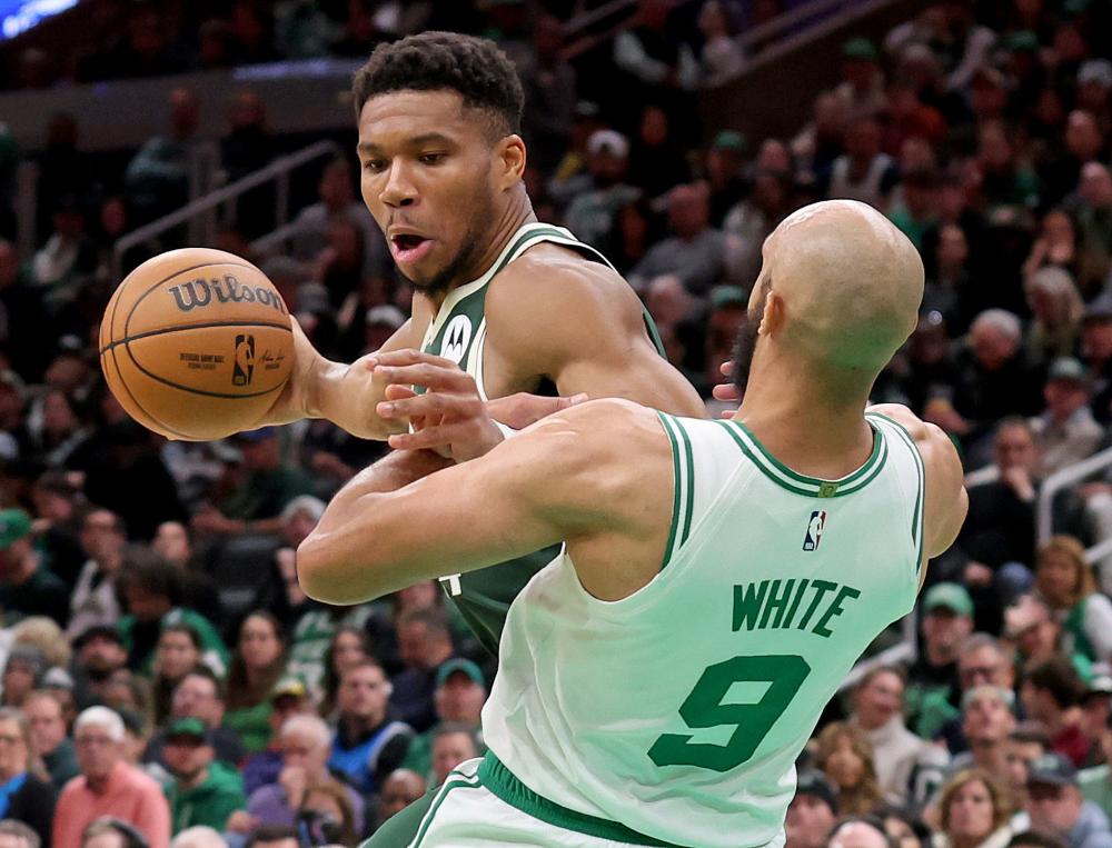 队配合在内 队配合在内