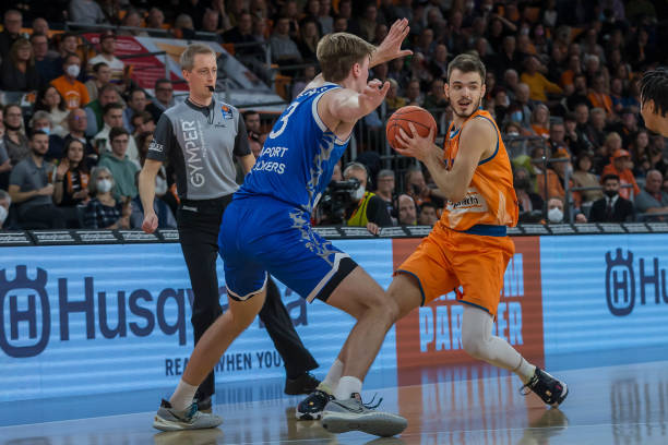 引入国际先 引入国际先