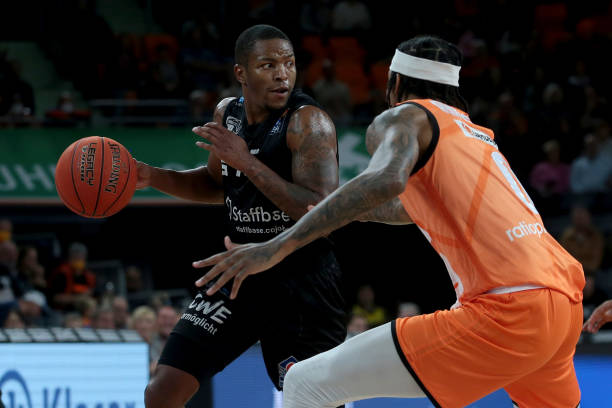 塔基在西亚 塔基在西亚