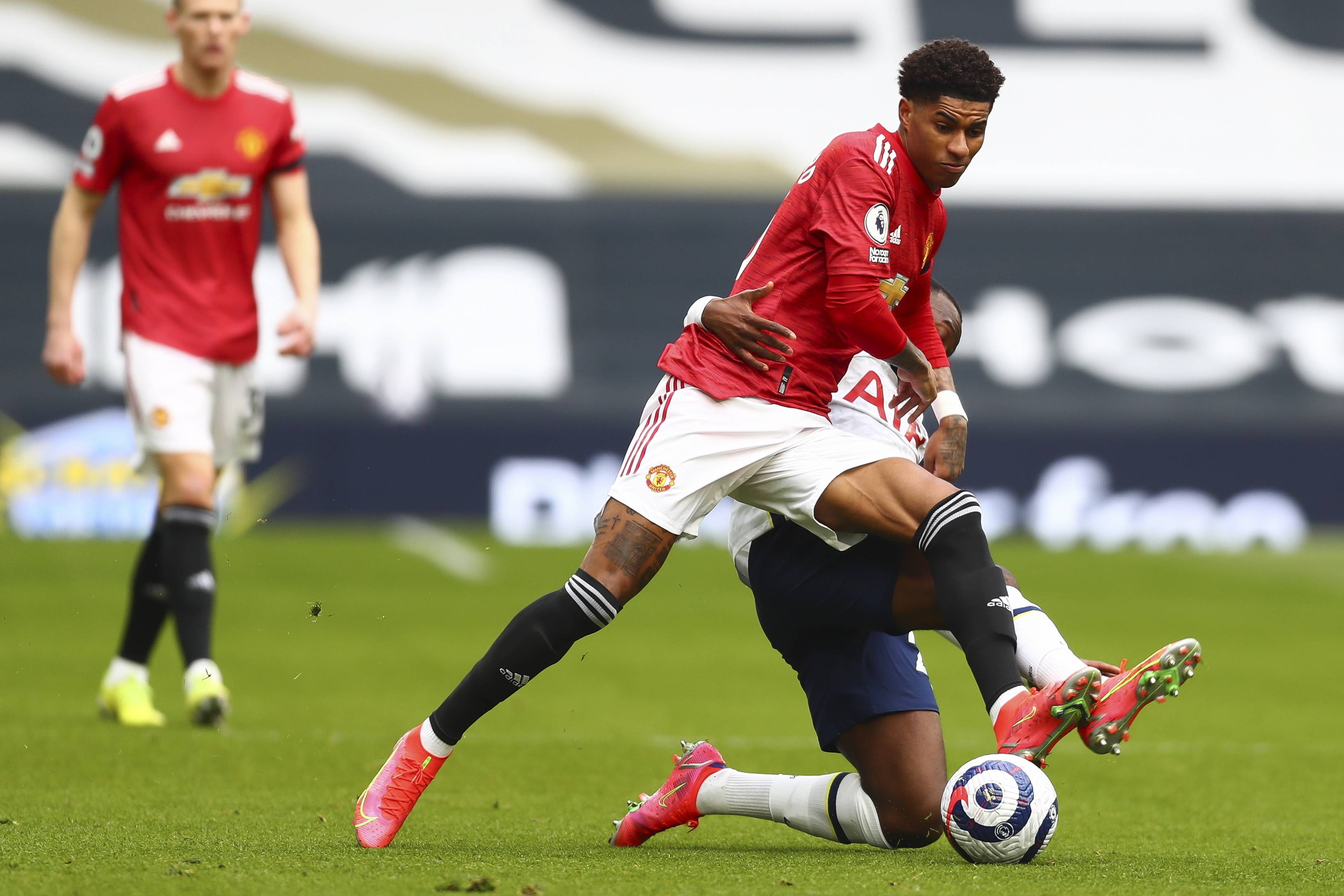 传球多次撕 传球多次撕