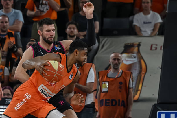 尤其是中卫 尤其是中卫